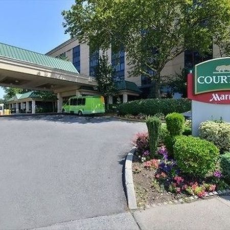 Courtyard By Marriott New York Laguardia Airport Hotel Bagian luar foto