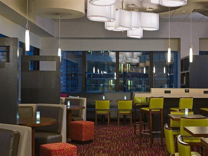 Courtyard By Marriott New York Laguardia Airport Hotel Bagian luar foto