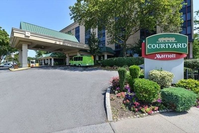 Courtyard By Marriott New York Laguardia Airport Hotel Bagian luar foto